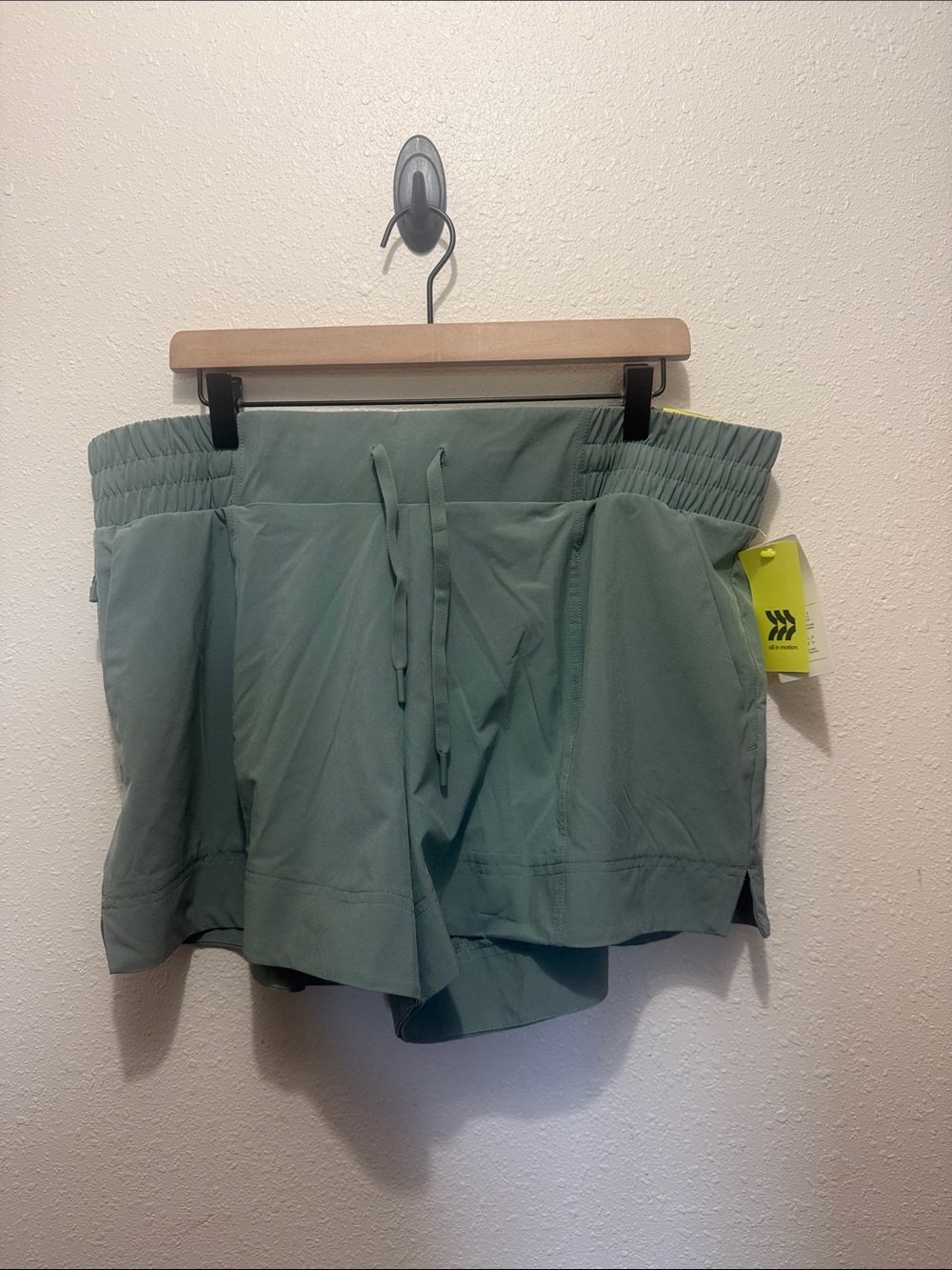 all in motion Athletic Shorts Duo - Hot Pink & Sage Green - Size XL - Picture 2 of 10